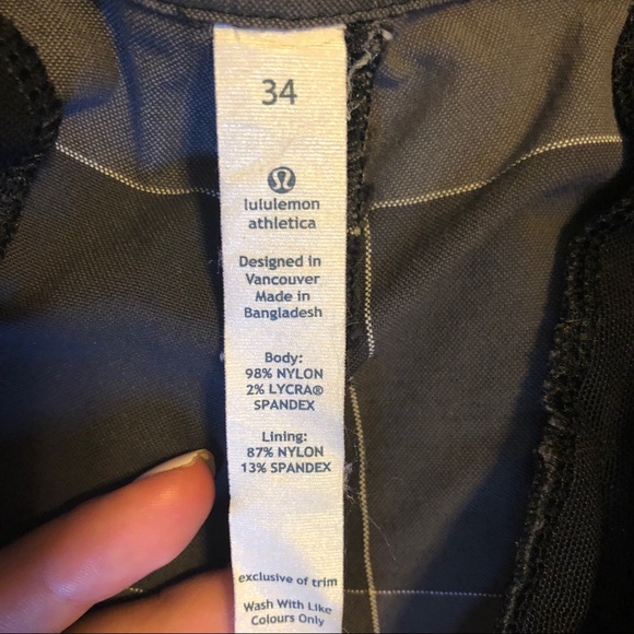 New without tags Lululemon shorts - Picture 4 of 4